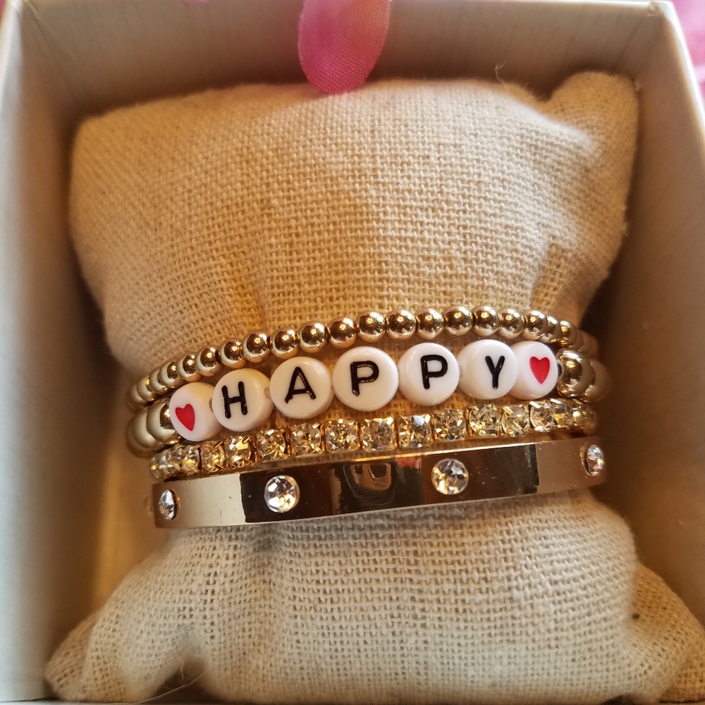 Beautiful Bracelet Set - Picture 3 of 4